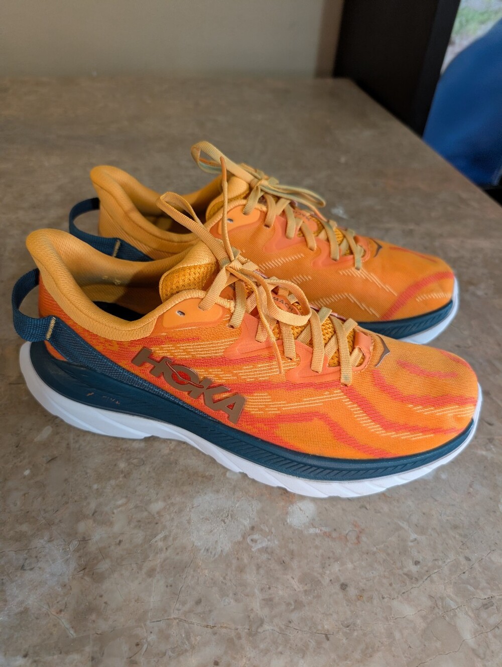 Hoka One One Mach Supersonic Yellow Running Cushioned Shoes Men's Size 10D